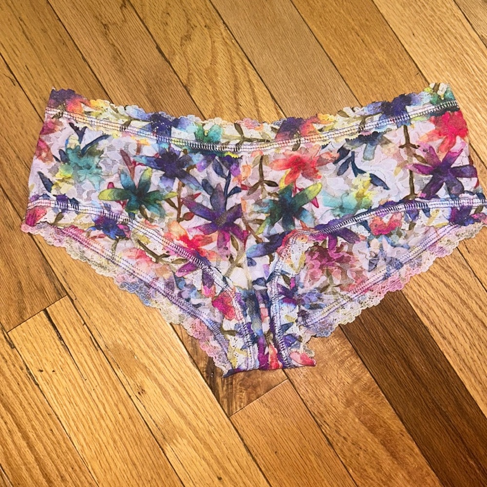 NWOT Hanky Panky signature lace boyshorts. Medium. Palm tree/multicolor